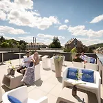 La Reine Hôtel, Centre Hotel