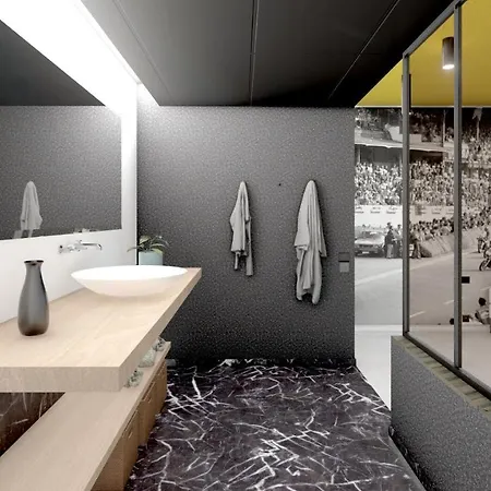 La Reine & Restaurant 4*