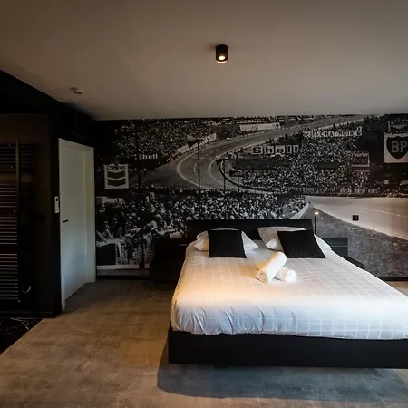 La Reine & Restaurant Spa