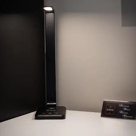 La Reine & Restaurant Hotel