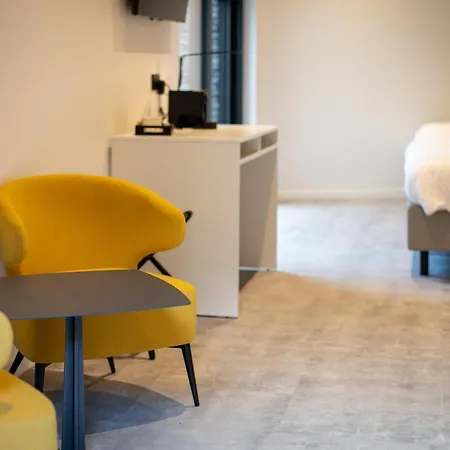 La Reine & Restaurant Hotel