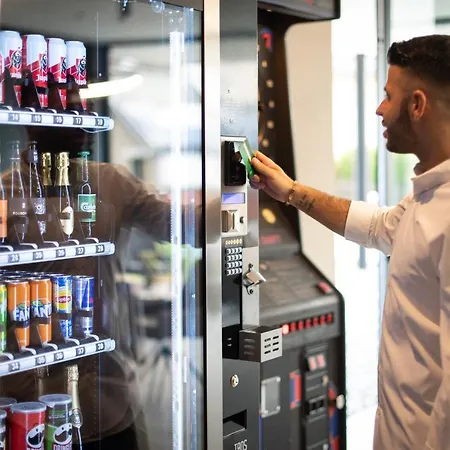 La Reine & Restaurant Hotell Spa