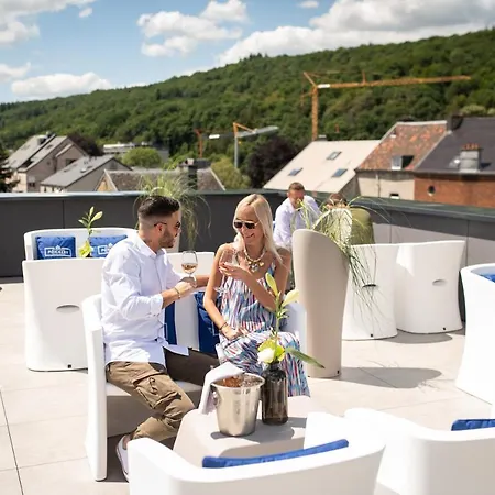 La Reine & Restaurant Hotel