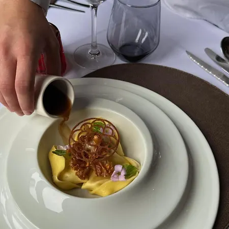 La Reine Hôtel&restaurant