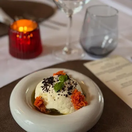 Hotel La Reine & Restaurant