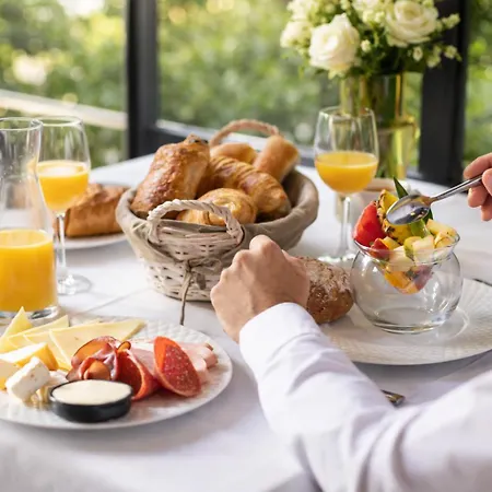 La Reine & Restaurant 4* Spa