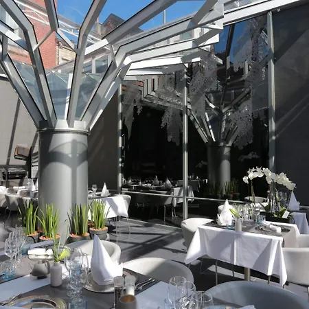 La Reine & Restaurant Ξενοδοχείο