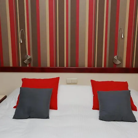 La Reine & Restaurant 4* Spa