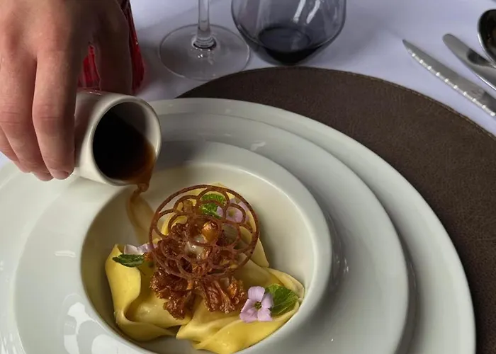 La Reine & Restaurant