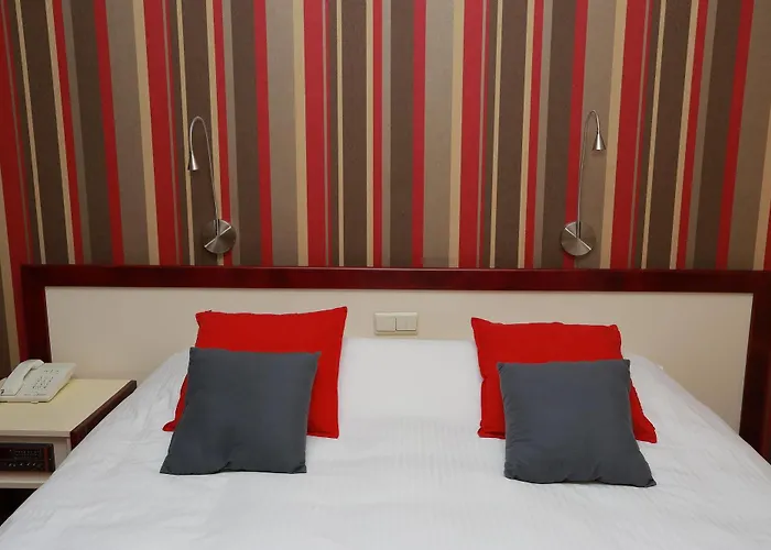 La Reine & Restaurant 4* Spa