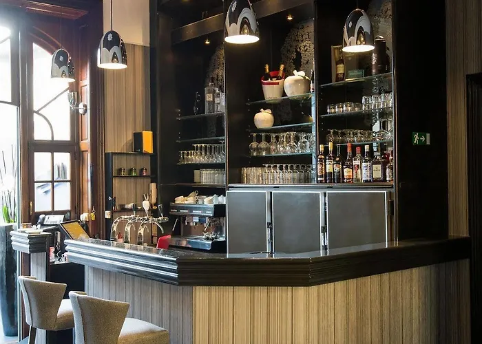 La Reine & Restaurant Spa